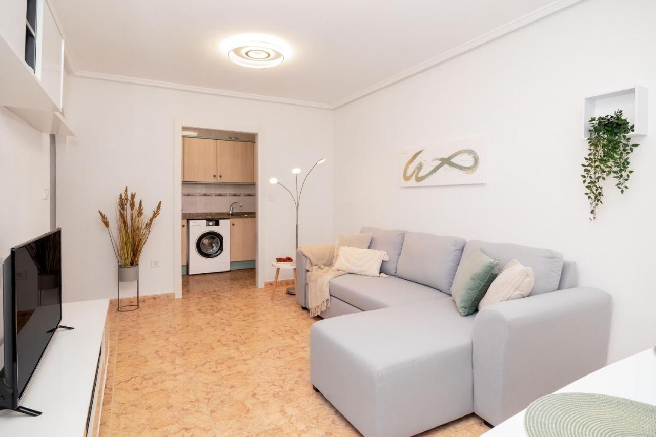 Ferienwohnung Piso En El Centro Torrevieja Exterior foto