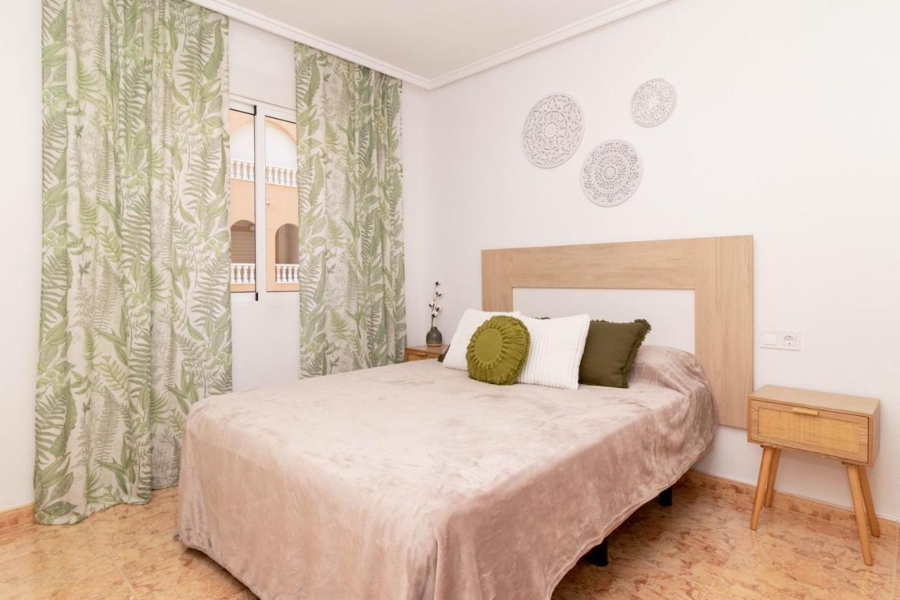 Ferienwohnung Piso En El Centro Torrevieja Exterior foto