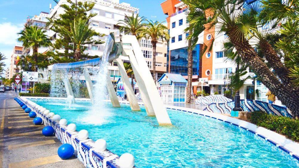 Ferienwohnung Piso En El Centro Torrevieja Exterior foto